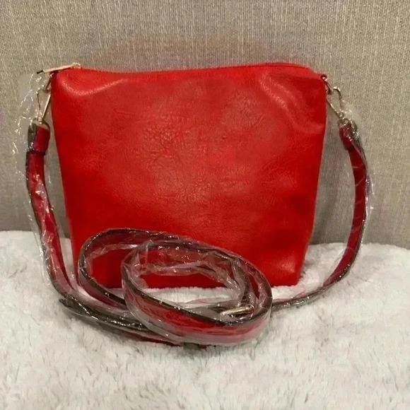 No brand cute red bag 8”x4”x8” with 10” on top - Picture 1 of 3